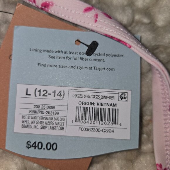 One\nPiece swimsuit with printed flowers , a scrunch back and D size cup - Picture 3 of 6